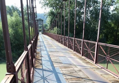 Ponte di Vizzano chiuso al traffico veicolare